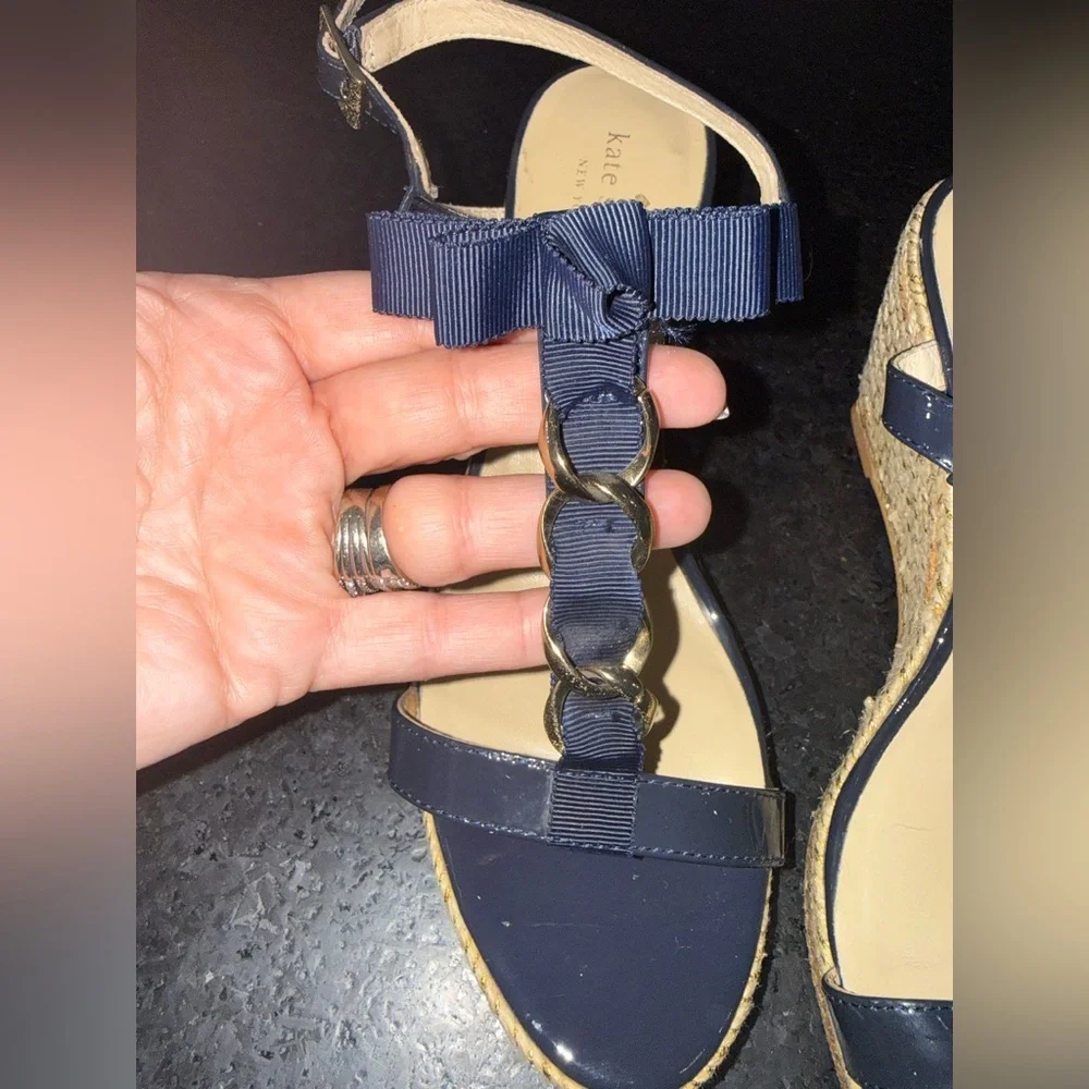 UEC KATE SPADE PATENT NAVY BLUE 3.5” WEDGE ESPADRILLE GOLD HARDWARE SZ 9 PERFECT